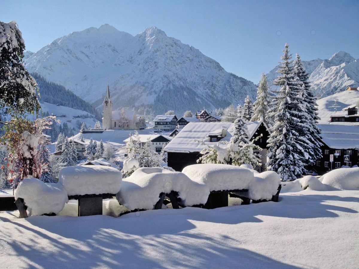 Quaint Apartment With Sauna In Riezlern Luaran gambar